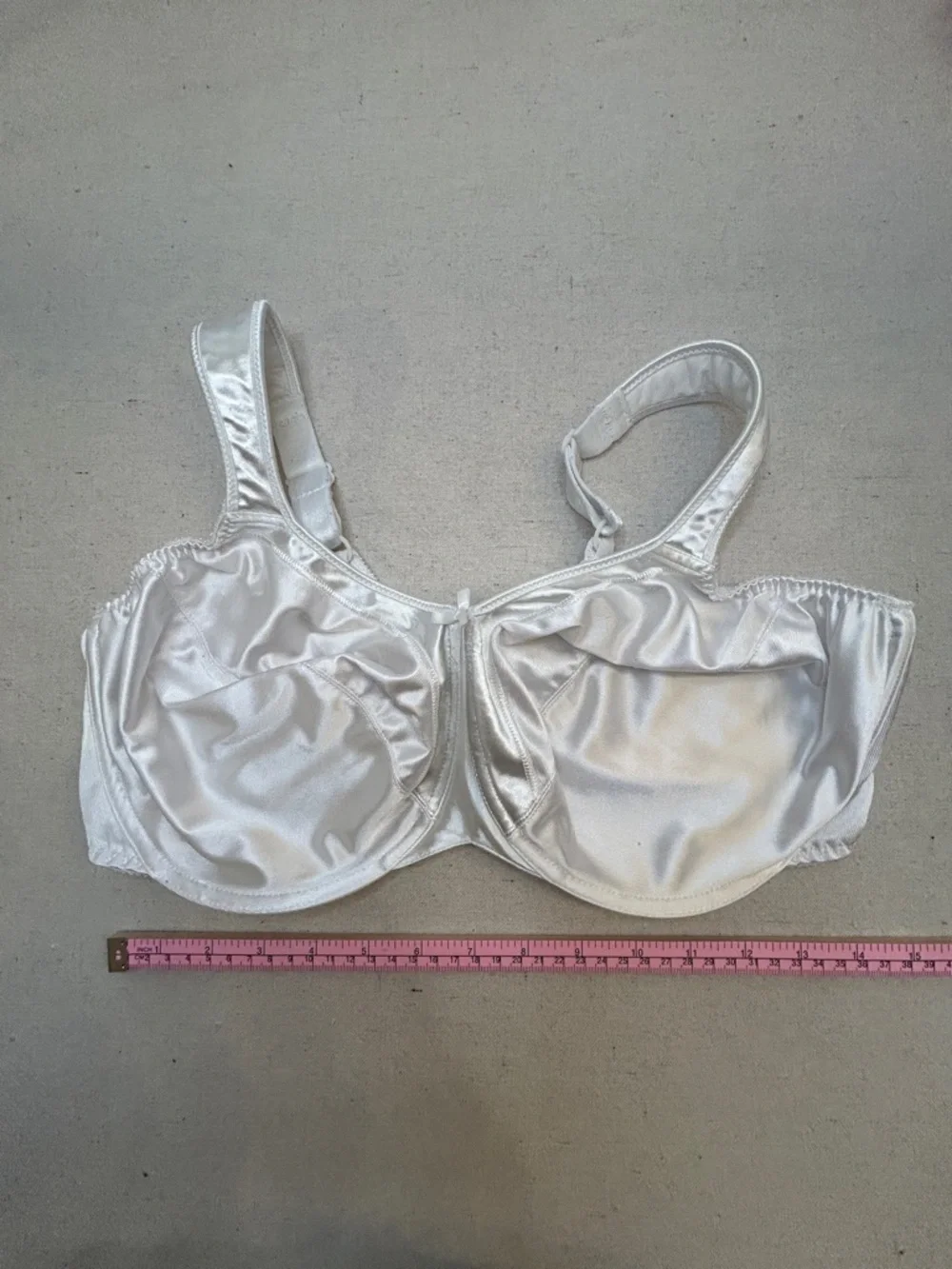 Bali Size 40DD/40E White Satin Tracings Underwire Minimizer Bra - Picture 4 of 9
